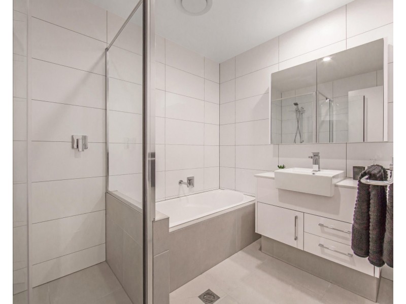 102/81 Sutton Street, Redcliffe QLD 4020