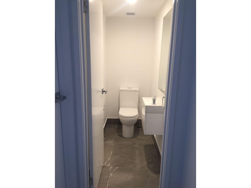 @ Fairlight Avenue, Robina QLD 4226
