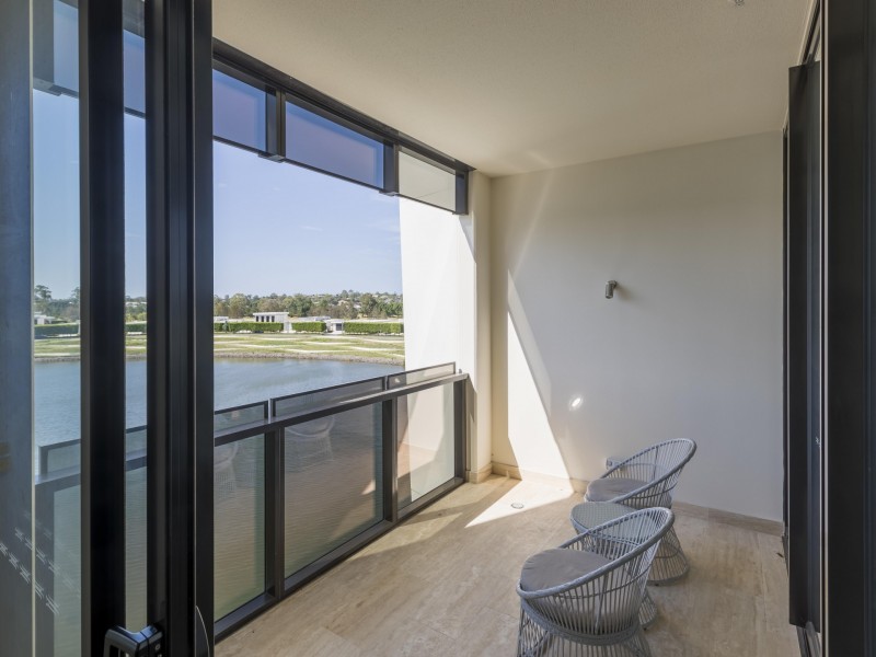 1 The Concourse, Ross Street, Benowa QLD 4217