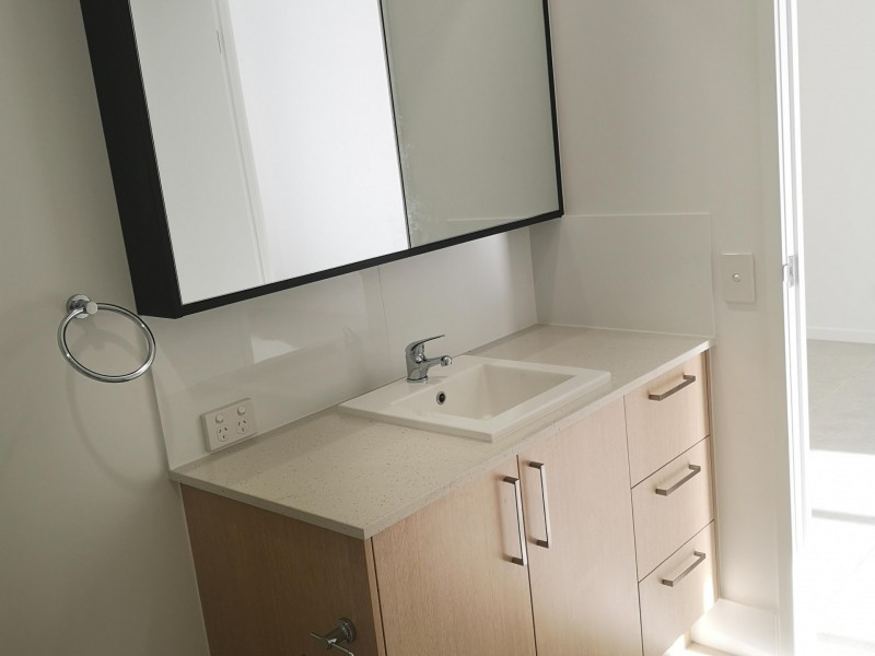 3/12 – 14 Wharf Street, Cleveland QLD 4163