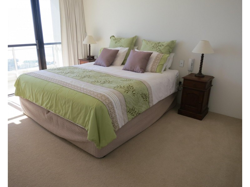 62/3 Cunningham Ave, Main Beach QLD 4217