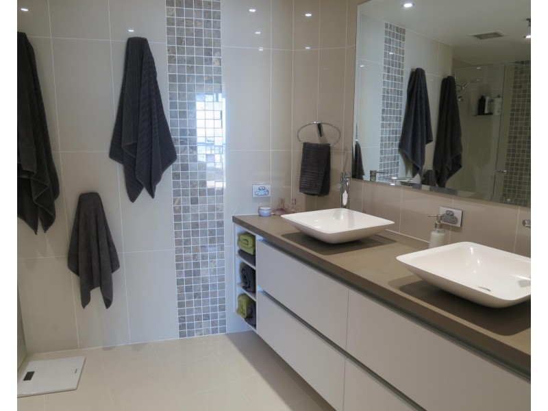 62/3 Cunningham Ave, Main Beach QLD 4217