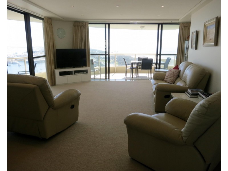 62/3 Cunningham Ave, Main Beach QLD 4217