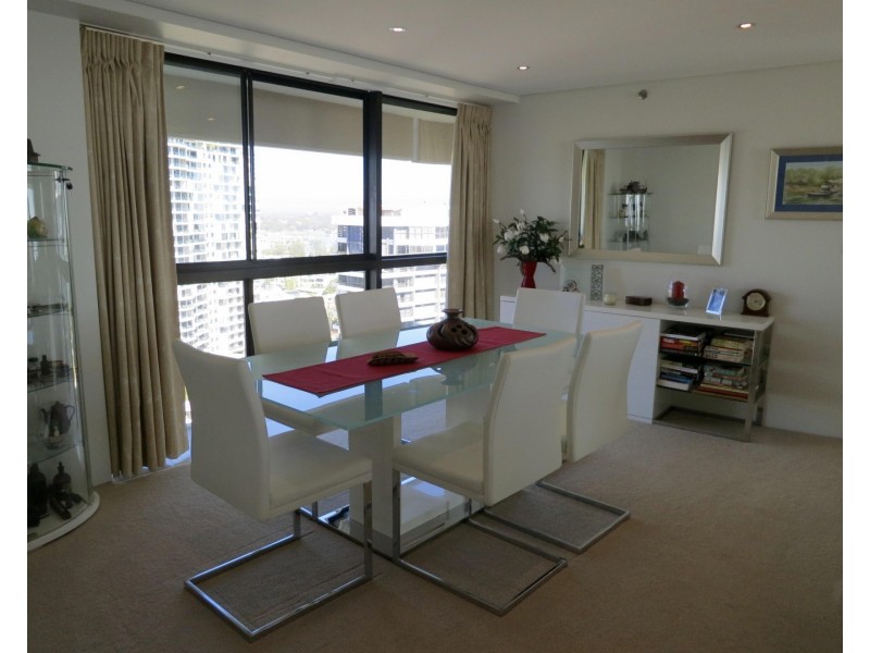 62/3 Cunningham Ave, Main Beach QLD 4217