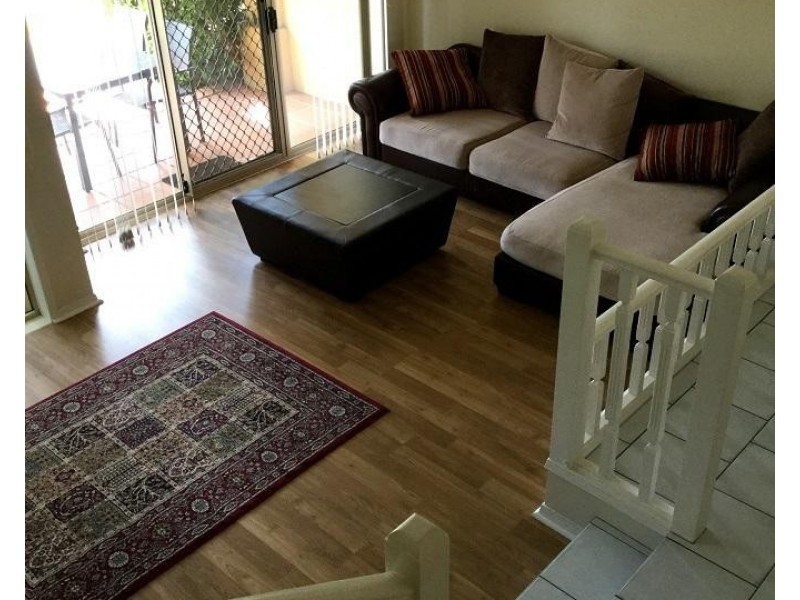 152 Palm Meadows Drive, Carrara QLD 4211