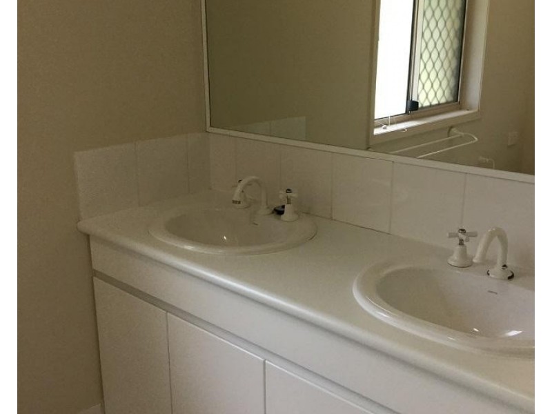 152 Palm Meadows Drive, Carrara QLD 4211