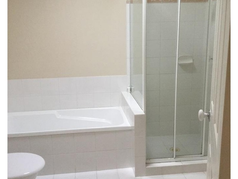 152 Palm Meadows Drive, Carrara QLD 4211