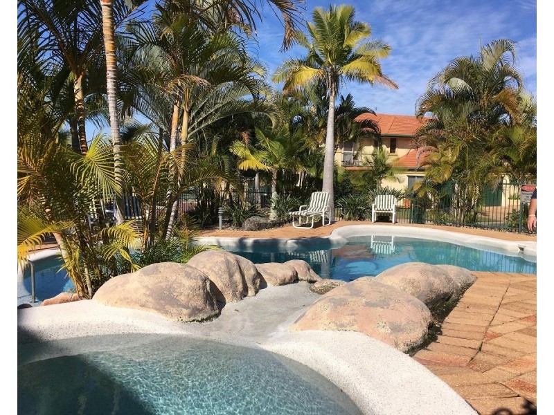 152 Palm Meadows Drive, Carrara QLD 4211