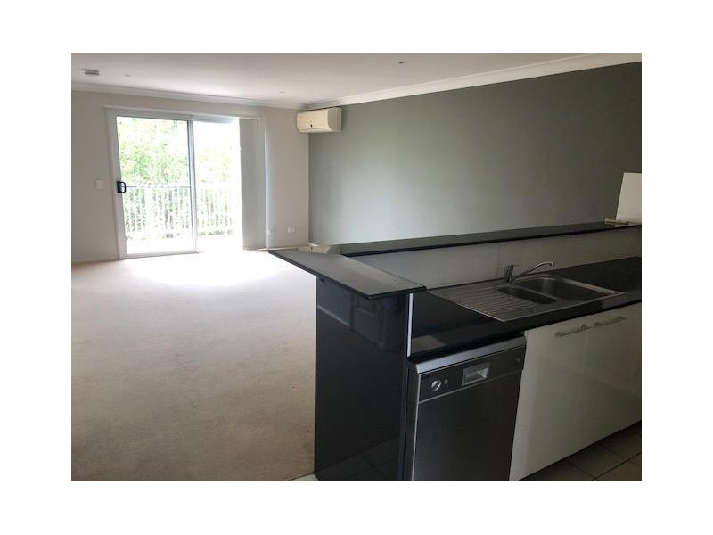 63 Mary Street, Kingston QLD 4114