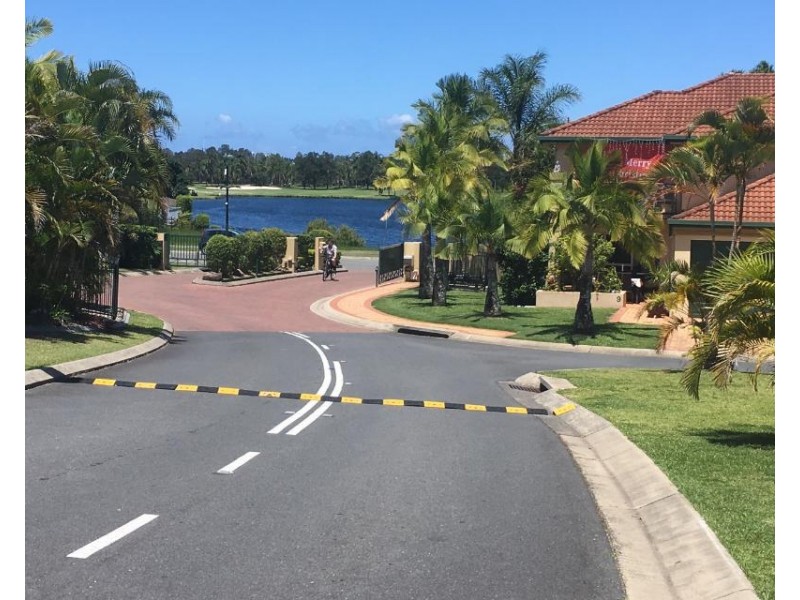 152 Palm Meadows Drive, Carrara QLD 4211