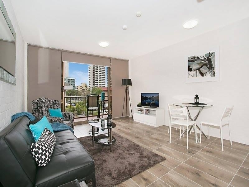 21- 25 Old Burleigh Road, Surfers Paradise QLD 4217