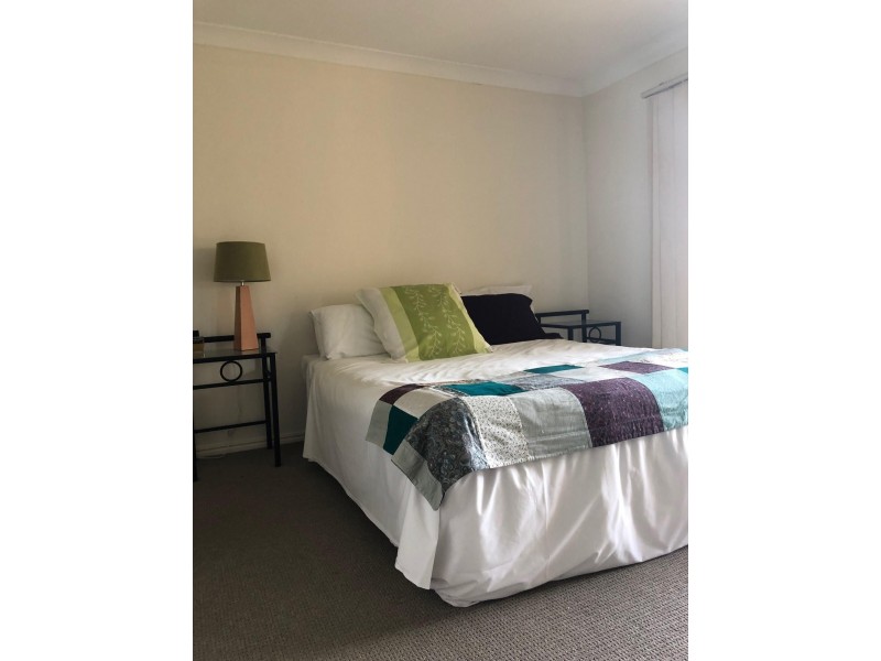 181/215 Cottesloe Drive, Mermaid Waters QLD 4218