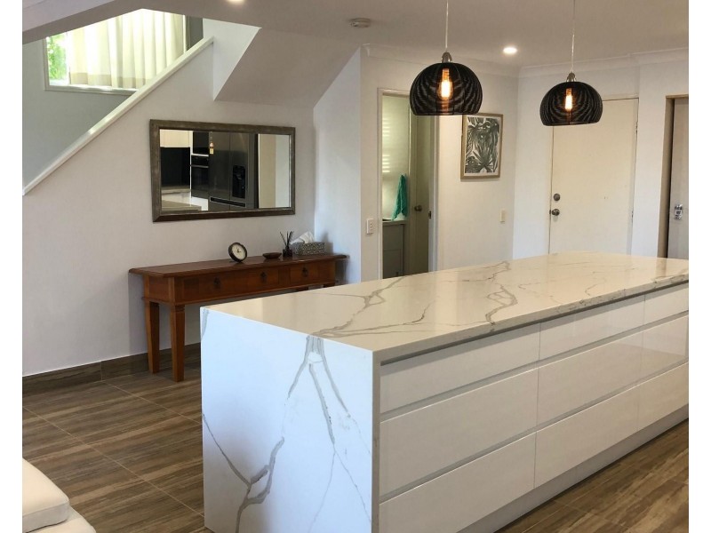 065/215 Cottesloe Drive, Mermaid Waters QLD 4218