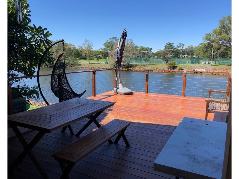 065/215 Cottesloe Drive, Mermaid Waters QLD 4218