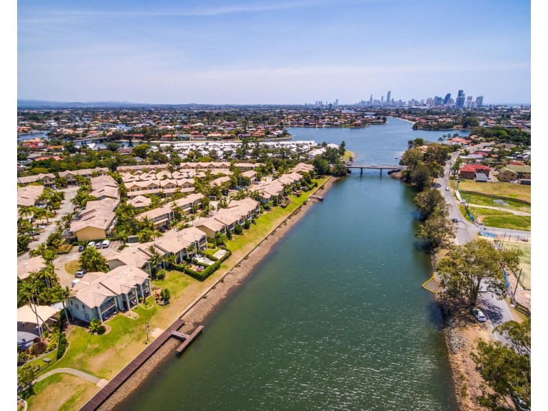 065/215 Cottesloe Drive, Mermaid Waters QLD 4218