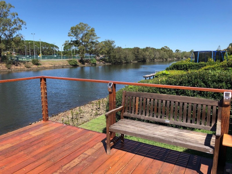215 Cottesloe Drive, Mermaid Waters QLD 4218