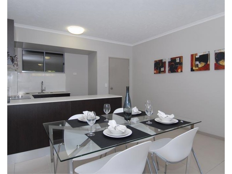 1/521-525 Varley St, Yorkeys Knob QLD 4878