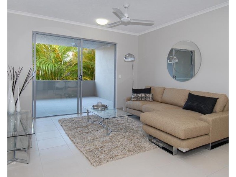 1/521-525 Varley St, Yorkeys Knob QLD 4878