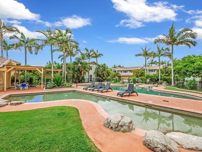 50/215 Cottesloe Drive, Mermaid Waters QLD 4218