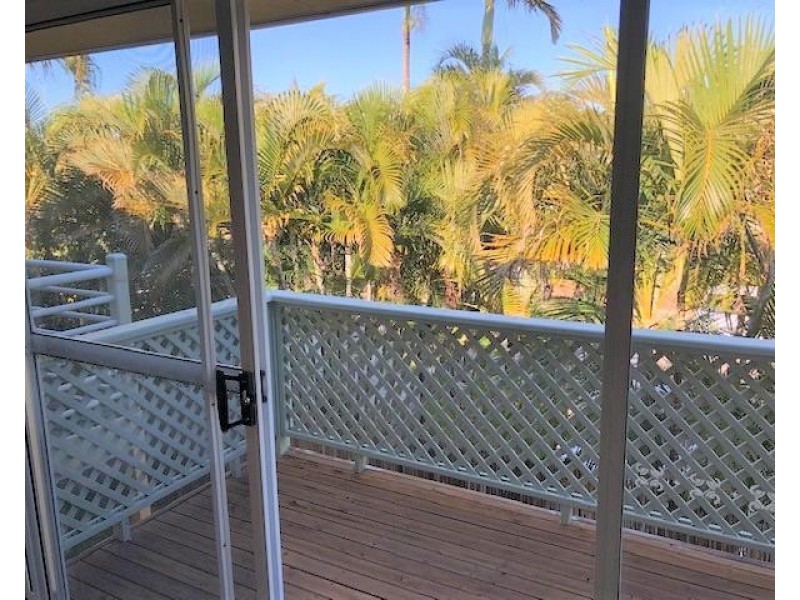 50/215 Cottesloe Drive, Mermaid Waters QLD 4218