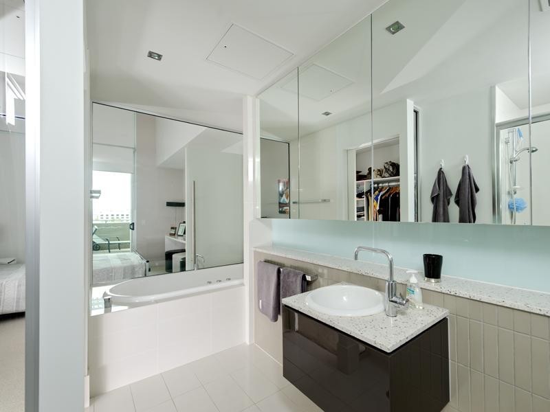20 Newstead Terrace, Newstead QLD 4006