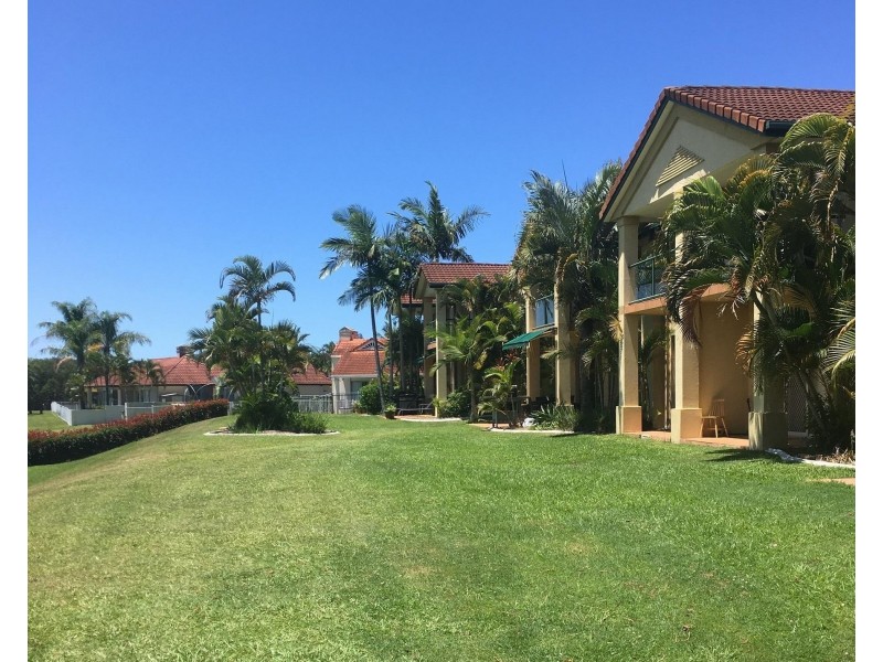 152 Palm Meadows Drive, Carrara QLD 4211