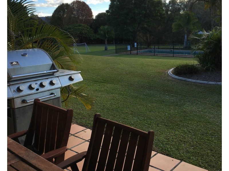 152 Palm Meadows Drive, Carrara QLD 4211