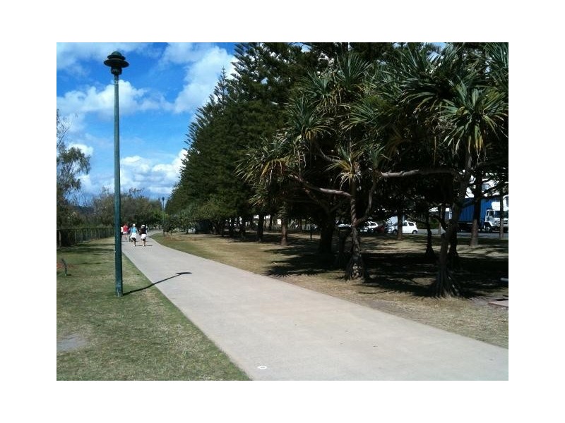 6 Fifth Avenue, Burleigh Heads QLD 4220