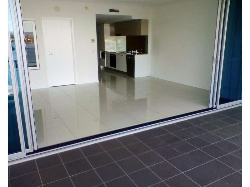 30-32 Paradise Island, Surfers Paradise QLD 4217