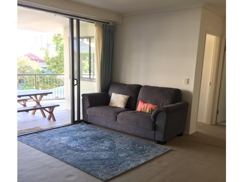 1047/18 Manning St, Milton QLD 4064