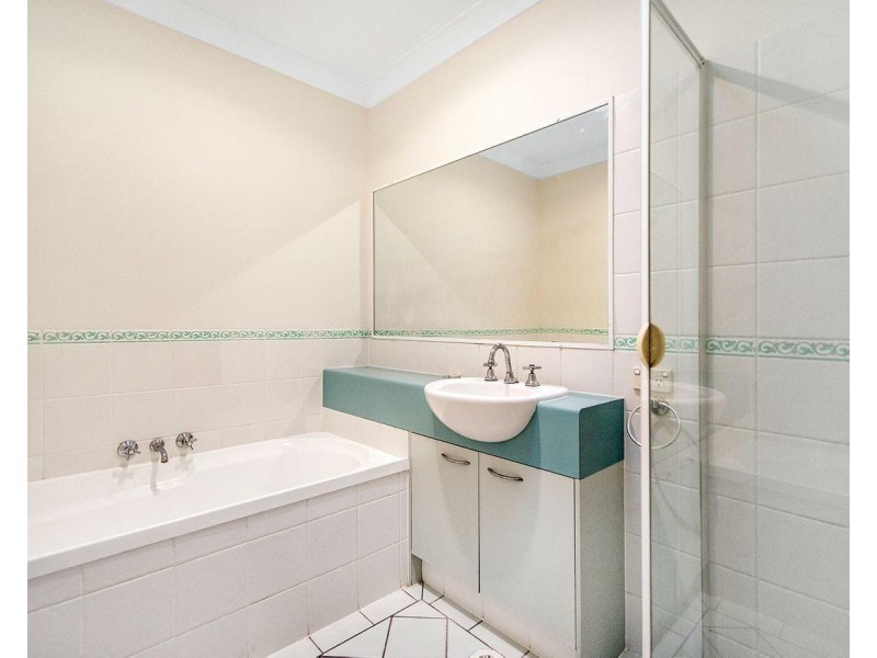Carrara QLD 4211