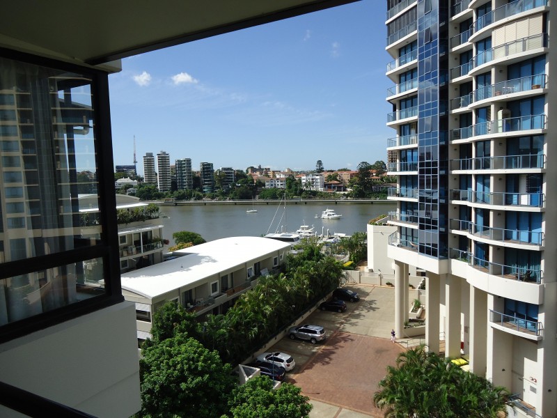 15 Goodwin Street, Kangaroo Point QLD 4169