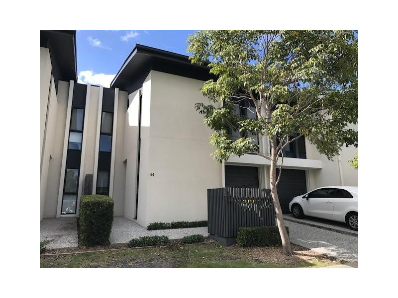 49 Easthill Drive, Robina QLD 4226