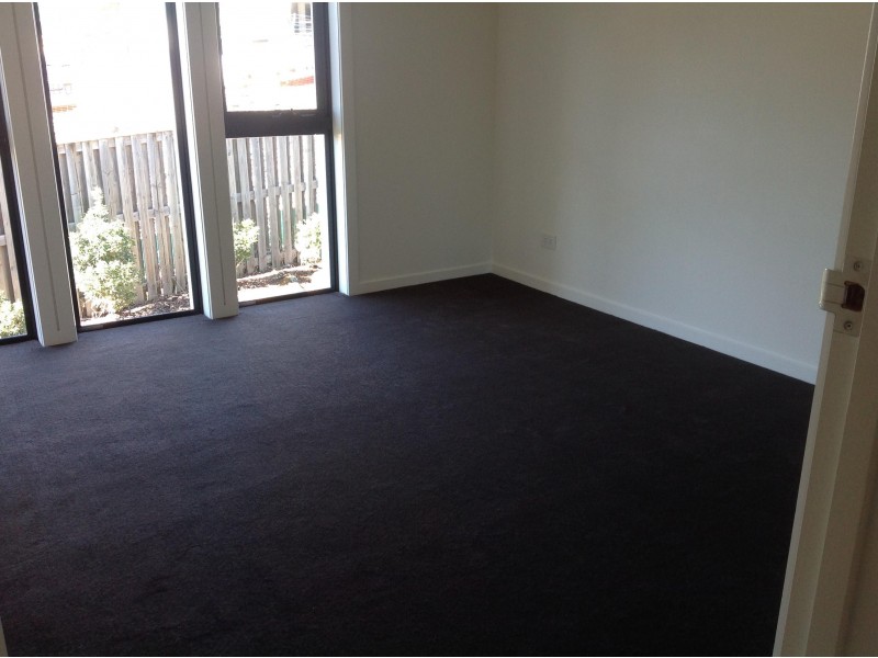 49 Easthill Drive, Robina QLD 4226