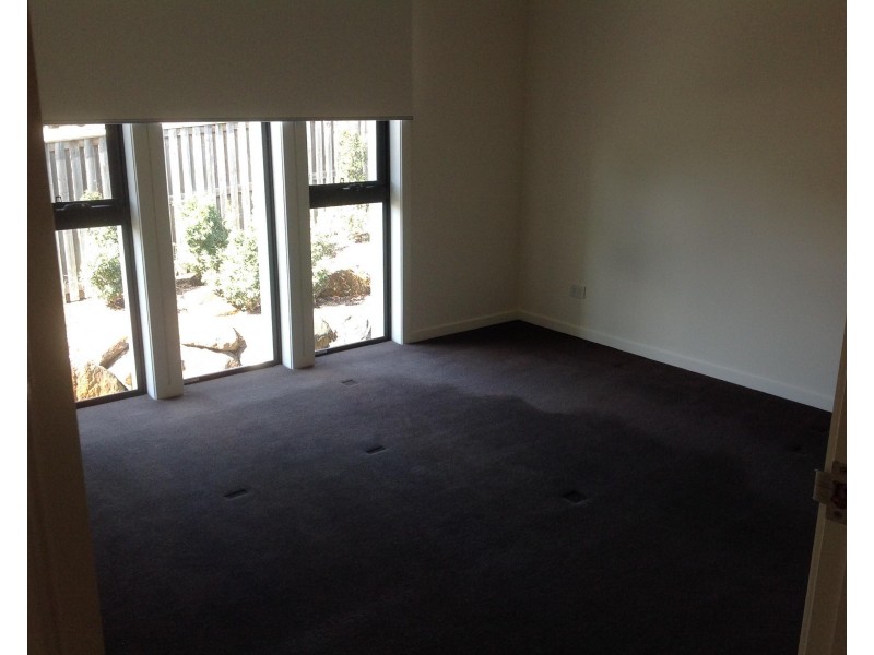 42 Easthill Drive, Robina QLD 4226