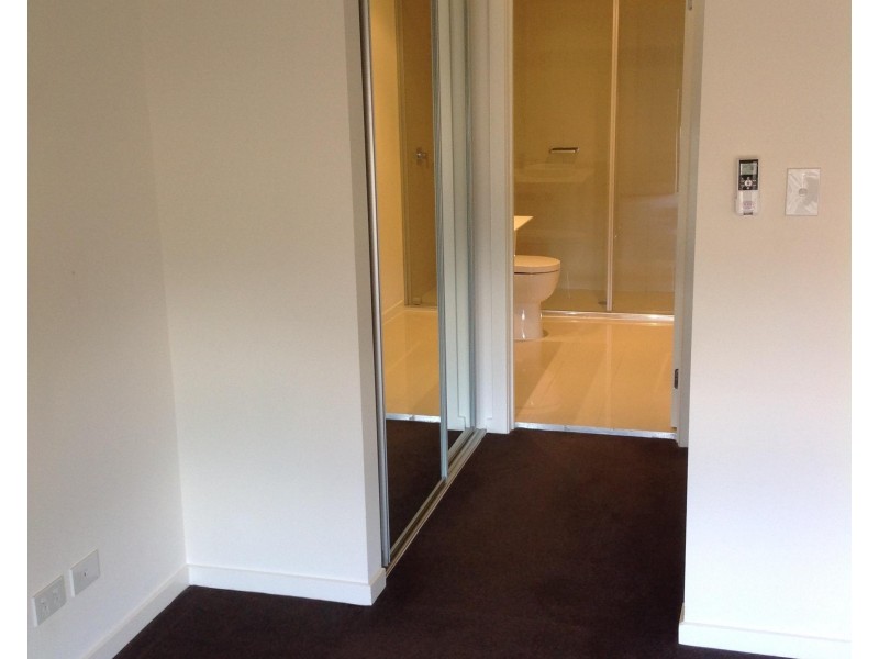 42 Easthill Drive, Robina QLD 4226