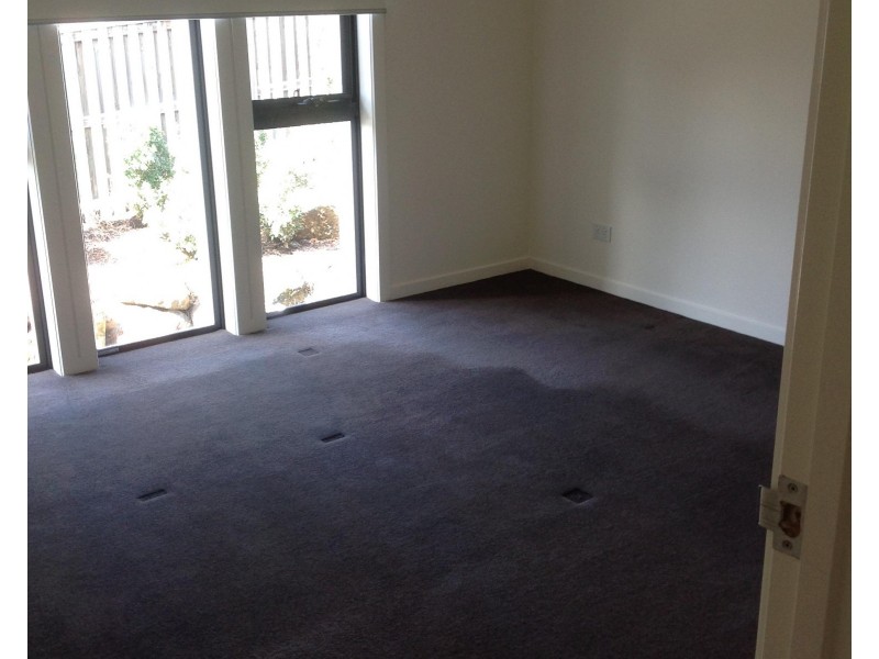 42 Easthill Drive, Robina QLD 4226