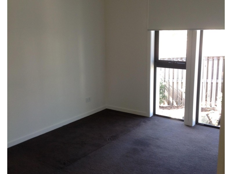 42 Easthill Drive, Robina QLD 4226