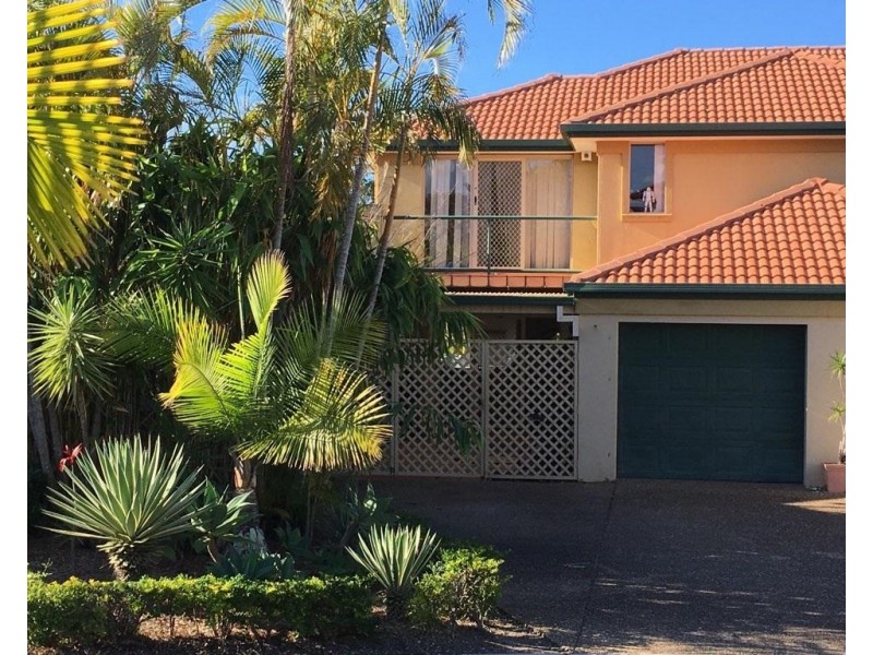 152 Palm Meadows Drive, Carrara QLD 4211