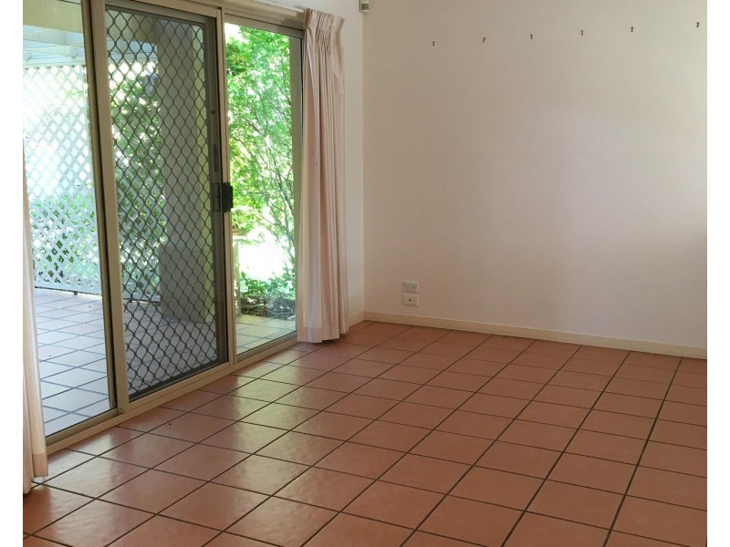 152 Palm Meadows Drive, Carrara QLD 4211