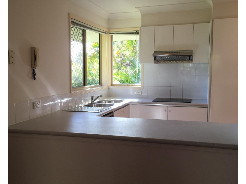 152 Palm Meadows Drive, Carrara QLD 4211