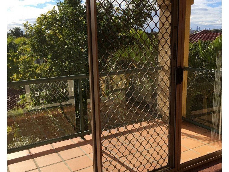 152 Palm Meadows Drive, Carrara QLD 4211