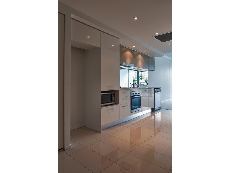 30-32 Paradise Island, Surfers Paradise QLD 4217