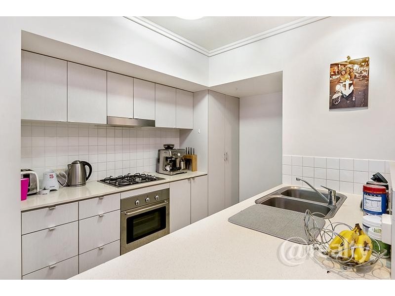 1021/18 Manning St, Milton QLD 4064