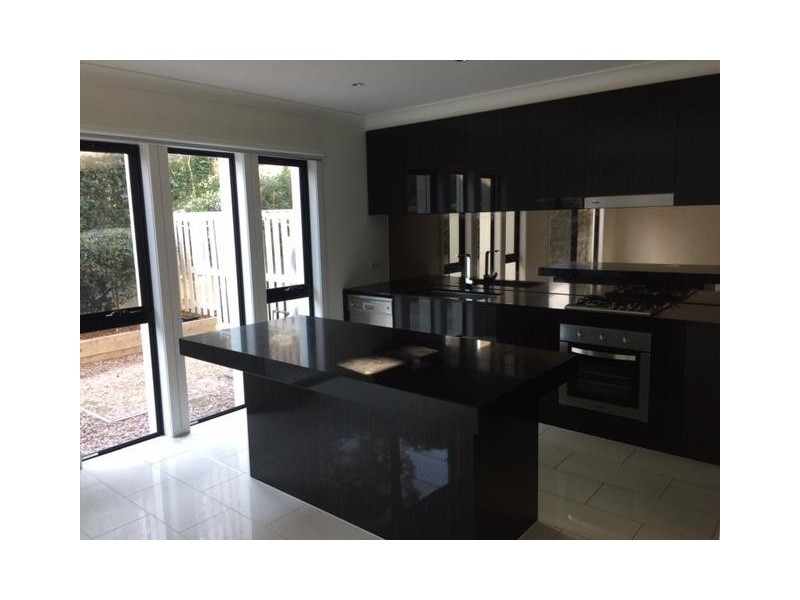 42 Easthill Drive, Robina QLD 4226