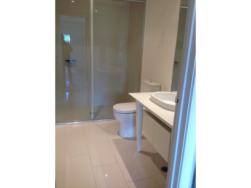 42 Easthill Drive, Robina QLD 4226