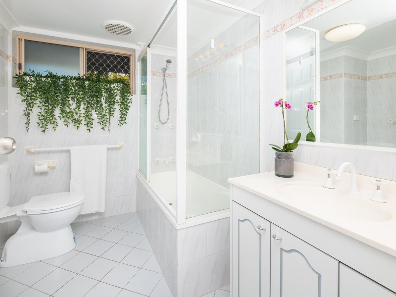 6 Elliott Street, Clayfield QLD 4011