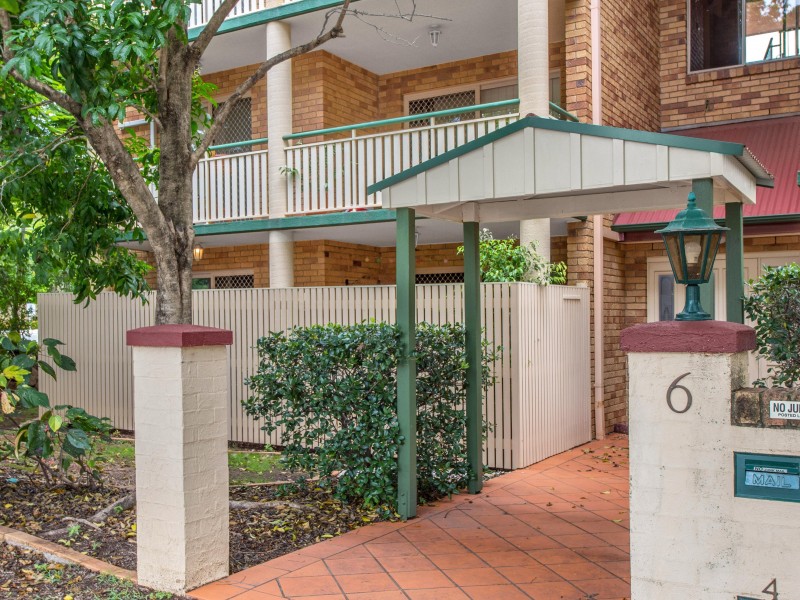 6 Elliott Street, Clayfield QLD 4011