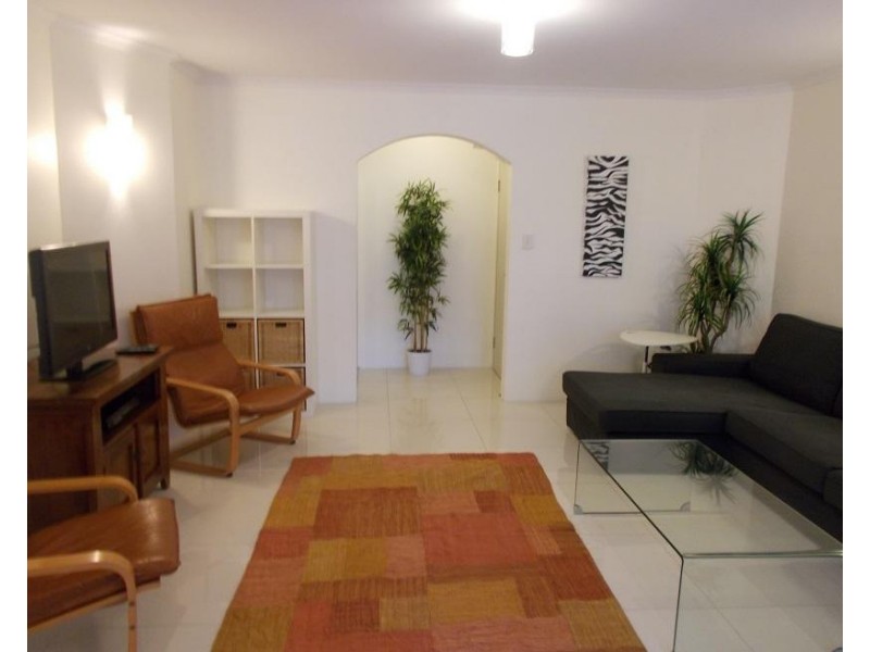 Unit 19/26 Carr Street, St Lucia QLD 4067