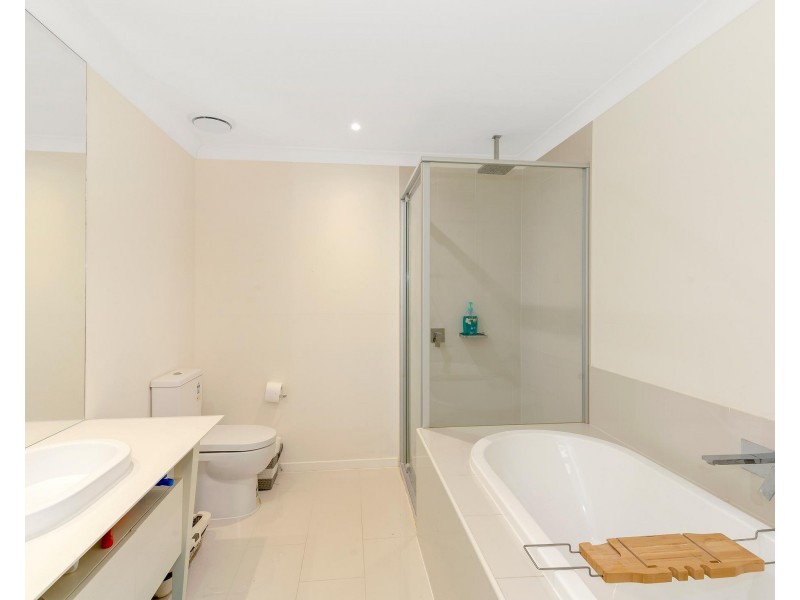 38 Easthill Drive, Robina QLD 4226